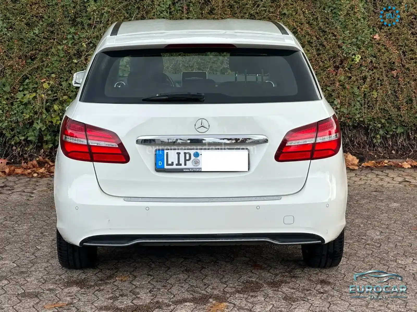 Mercedes-Benz B 180