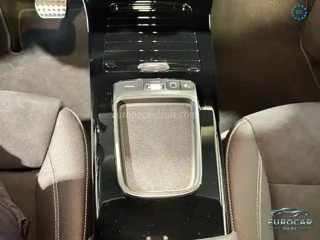 Mercedes-Benz CLA 220