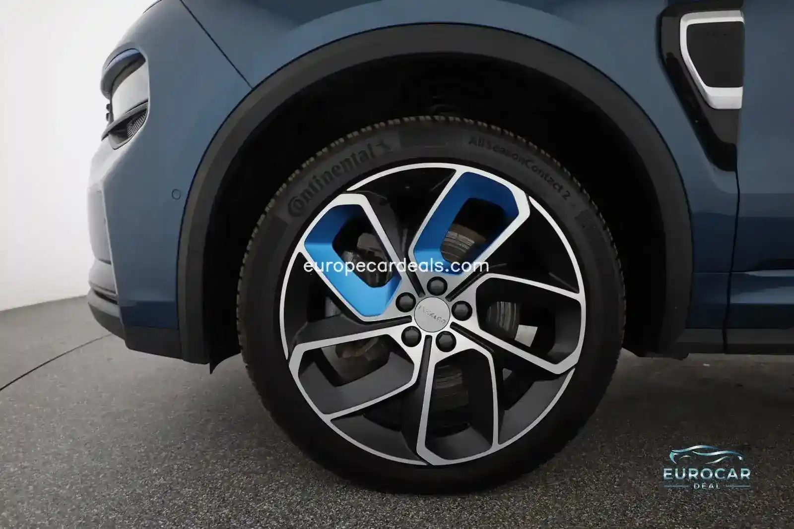 Lynk&Co 01