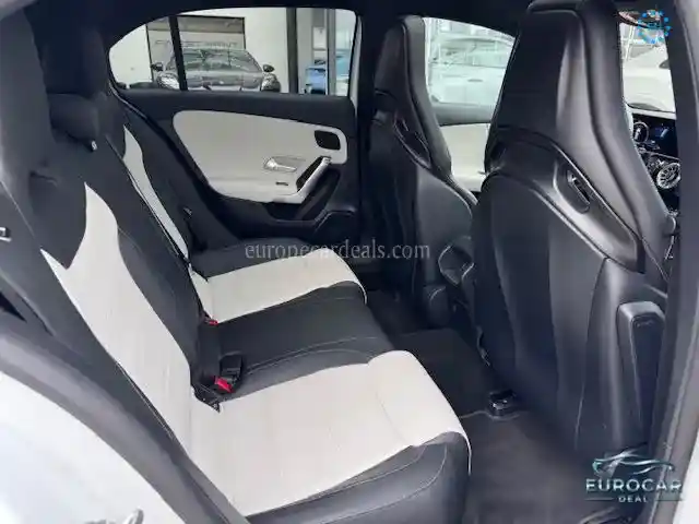 Mercedes-Benz A 35 AMG