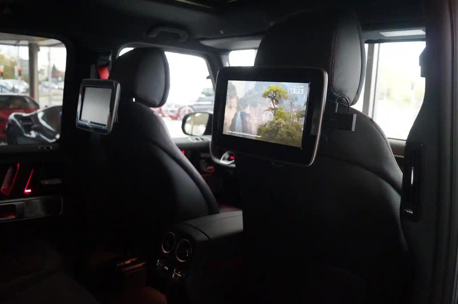 Mercedes-Benz G 500