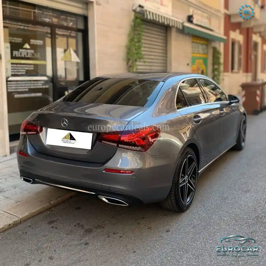 Mercedes-Benz A 200