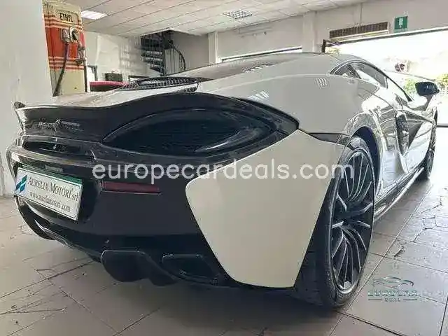 McLaren 570GT