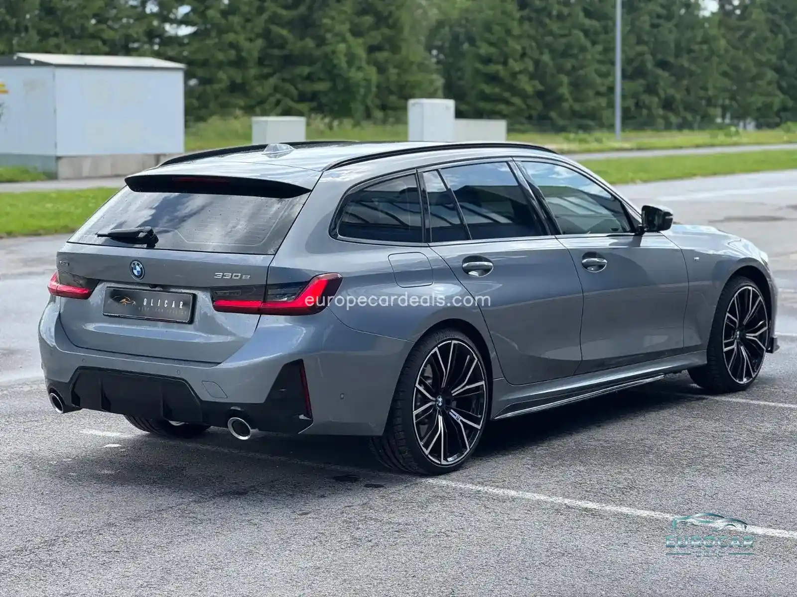 BMW 330