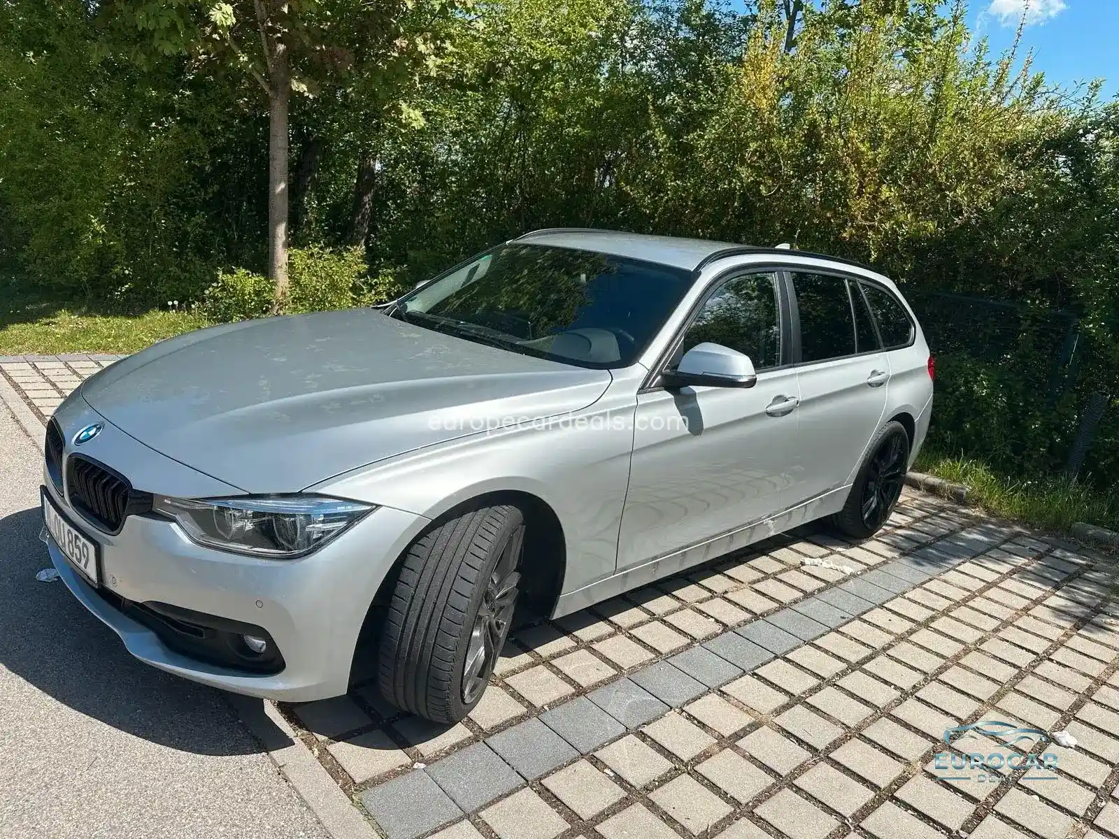 BMW 320