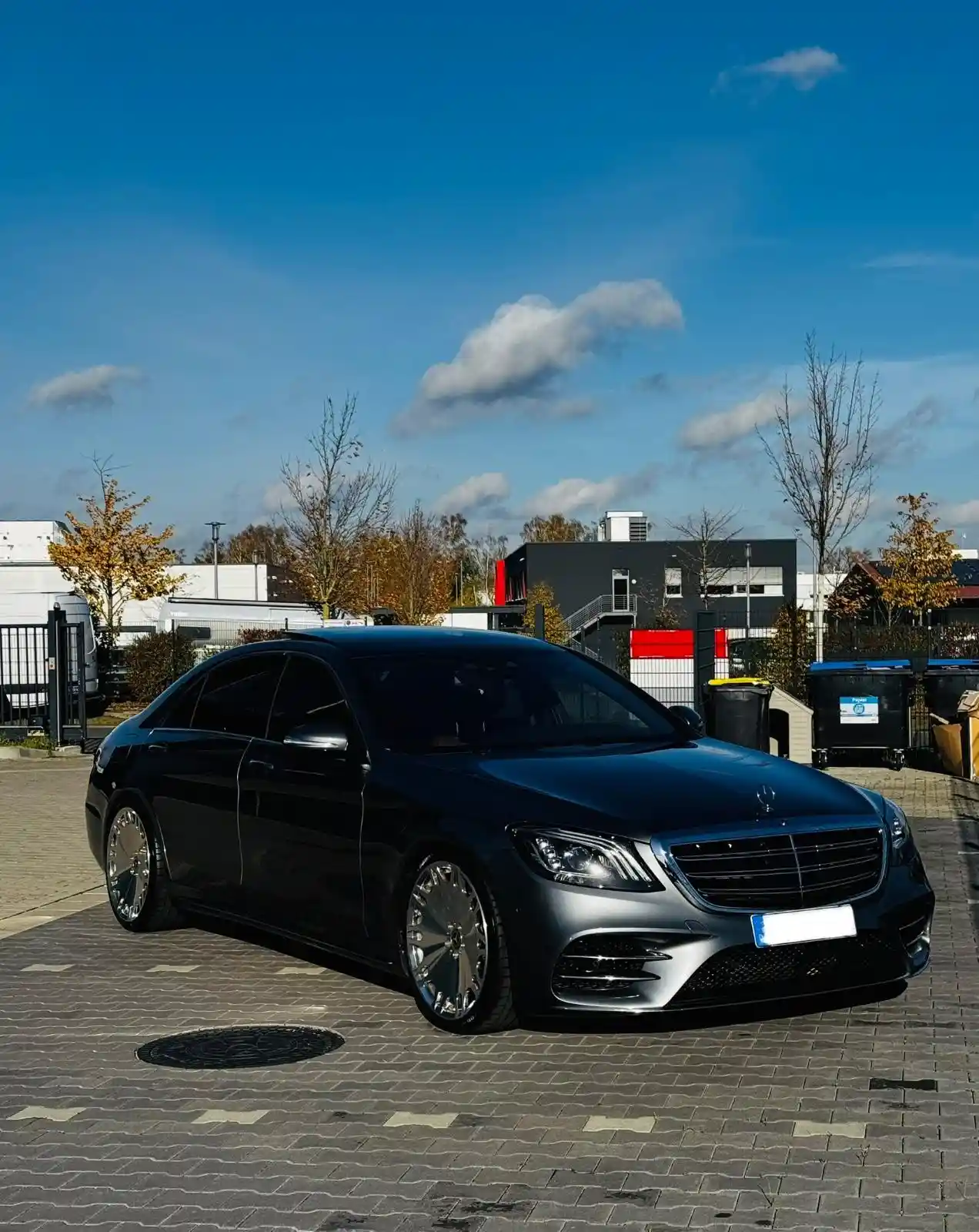 Mercedes-Benz S 560