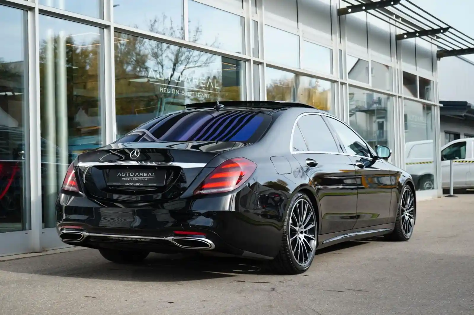 Mercedes-Benz S 560