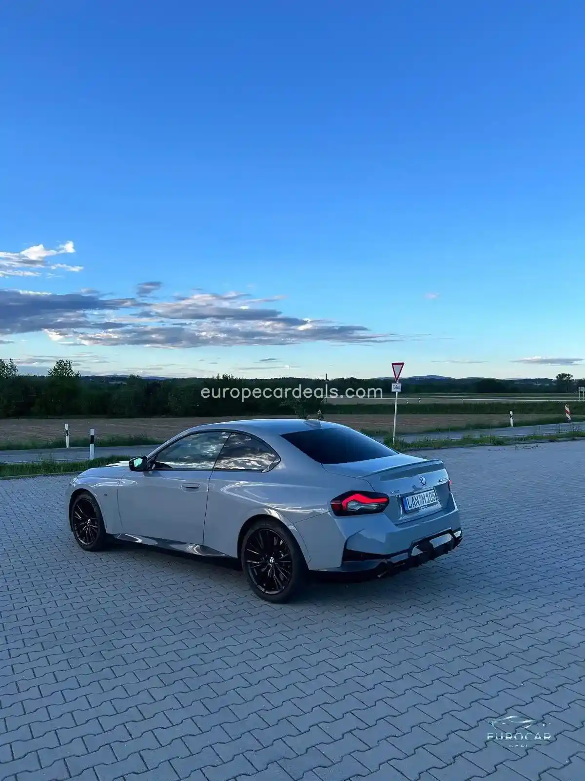 BMW M240i