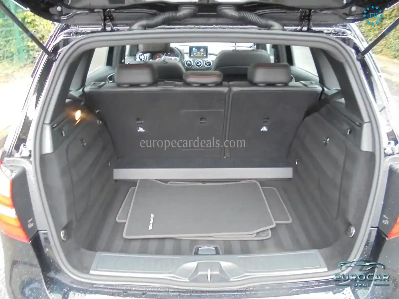 Mercedes-Benz B 200