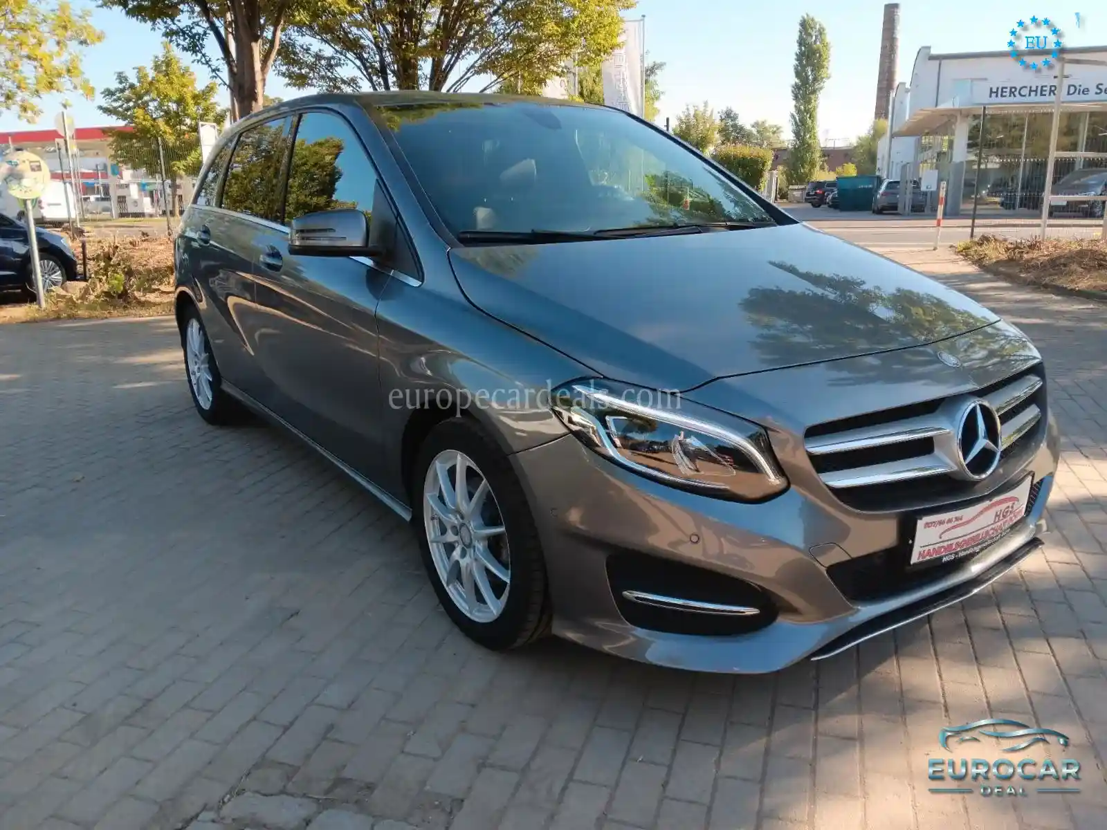Mercedes-Benz B 180