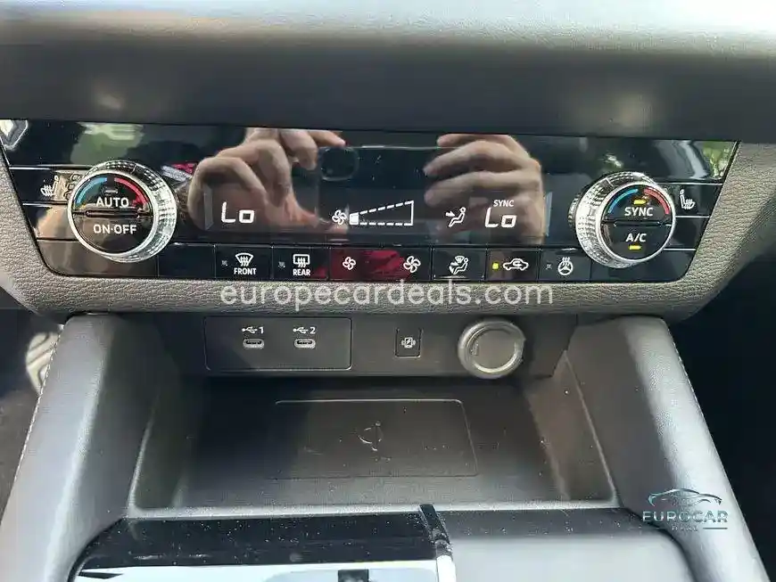 Mitsubishi Plug-in Hybrid Outlander