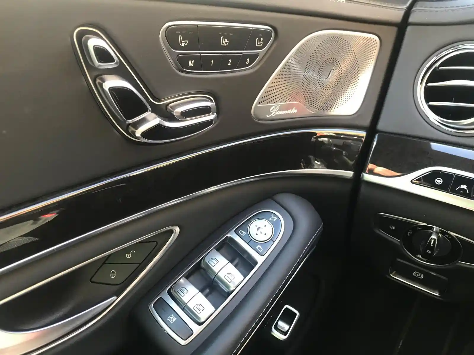 Mercedes-Benz S 500