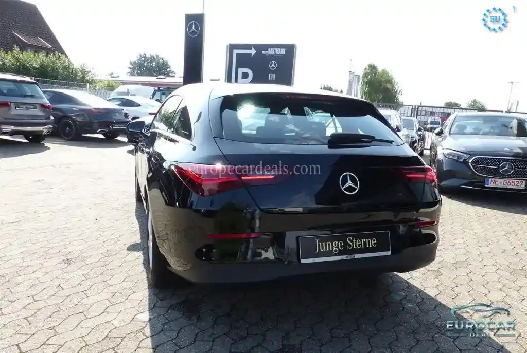 Mercedes-Benz CLA 180 Shooting Brake