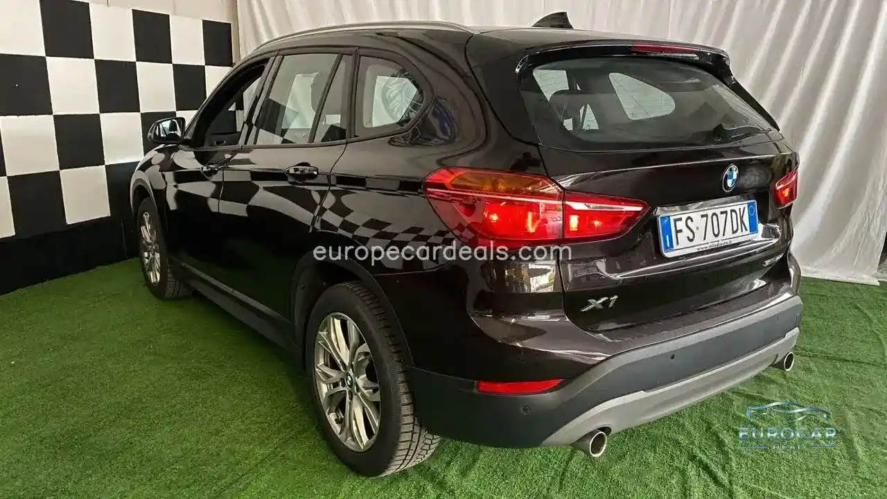 BMW X1