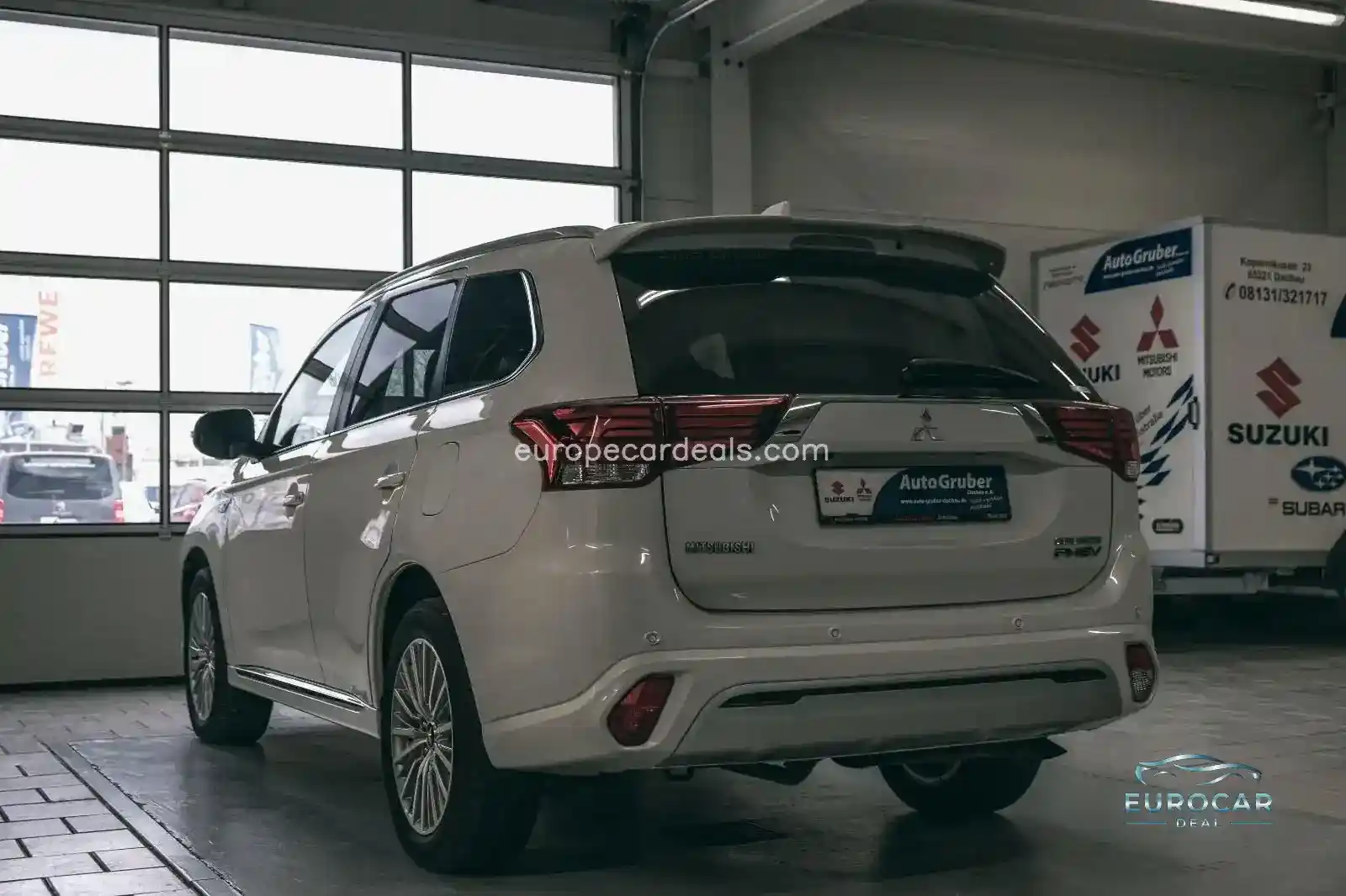 Mitsubishi Plug-in Hybrid Outlander