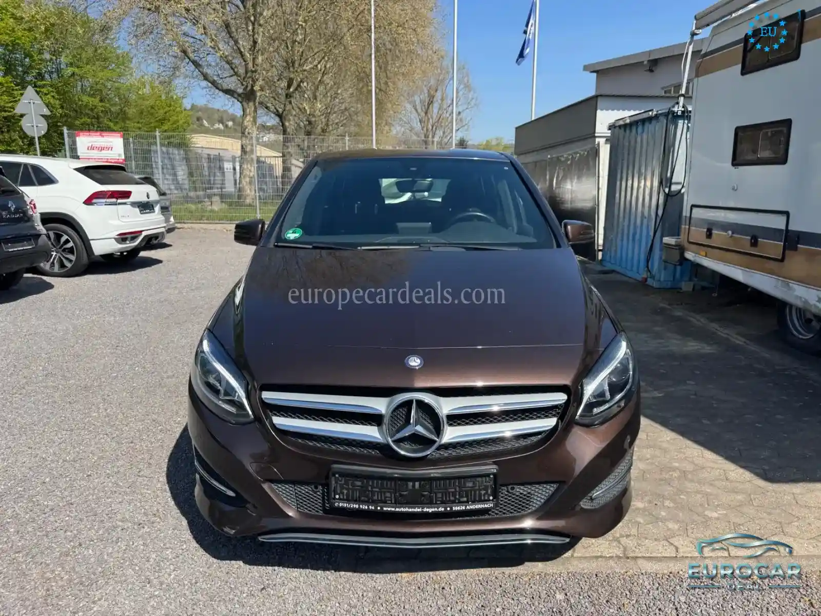 Mercedes-Benz B 180