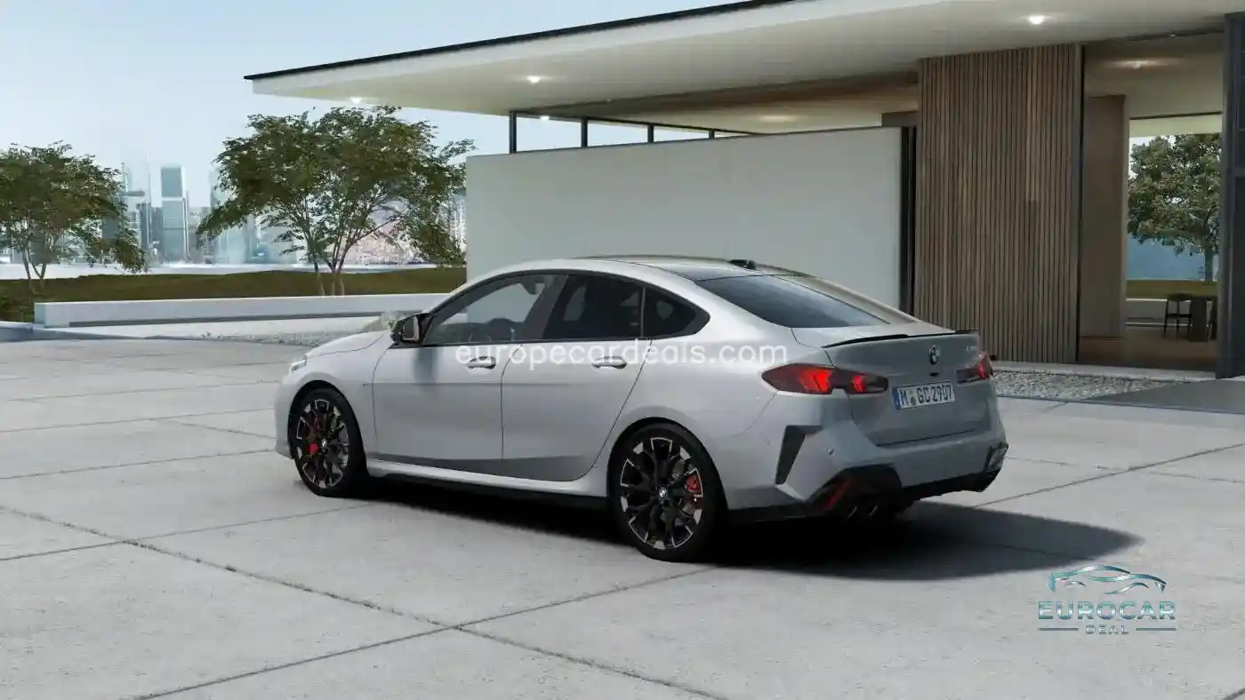 BMW M235