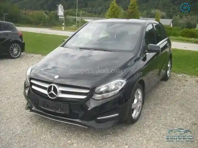 Mercedes-Benz B 200