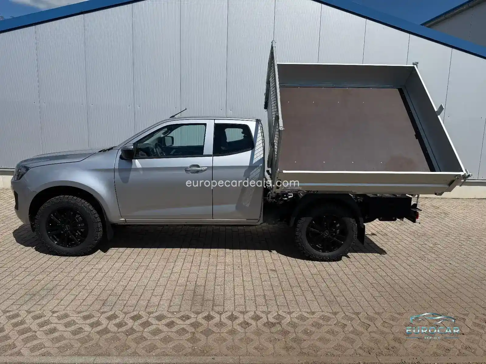 Space Cab AT LS 4WD Kip Aufl 3.5t Winterp.
