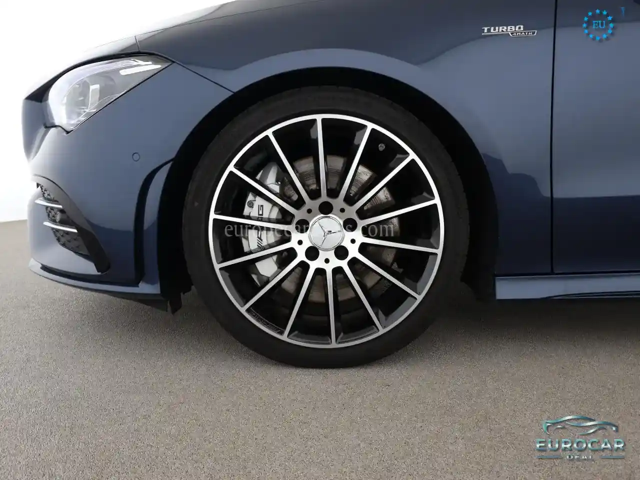 Mercedes-Benz CLA 35 AMG Shooting Brake
