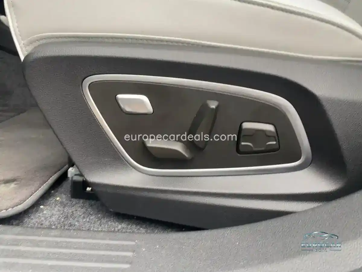 Renault Scenic E-TECH
