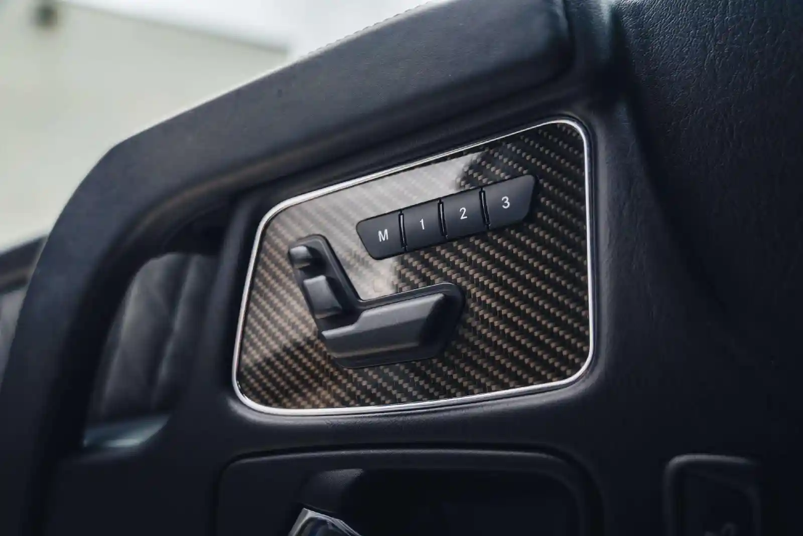 Mercedes-Benz G 500