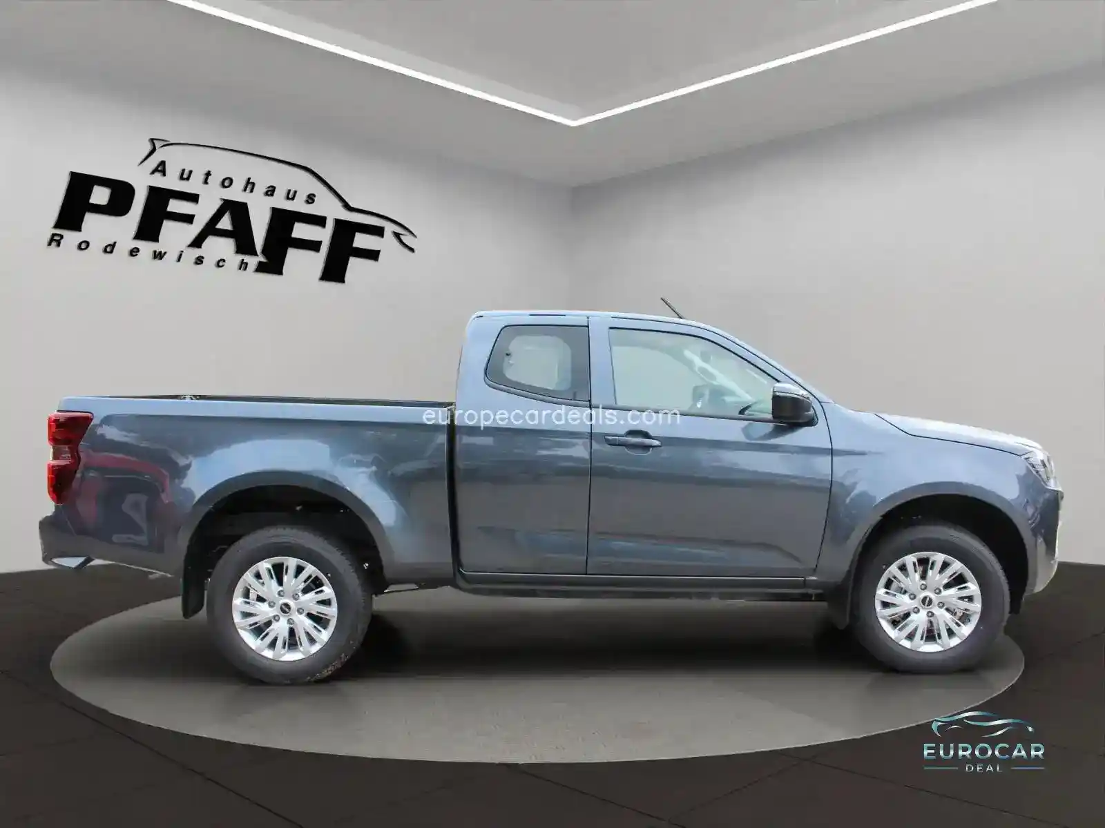 Space Cab 4×4 LS | VERFÜGBAR