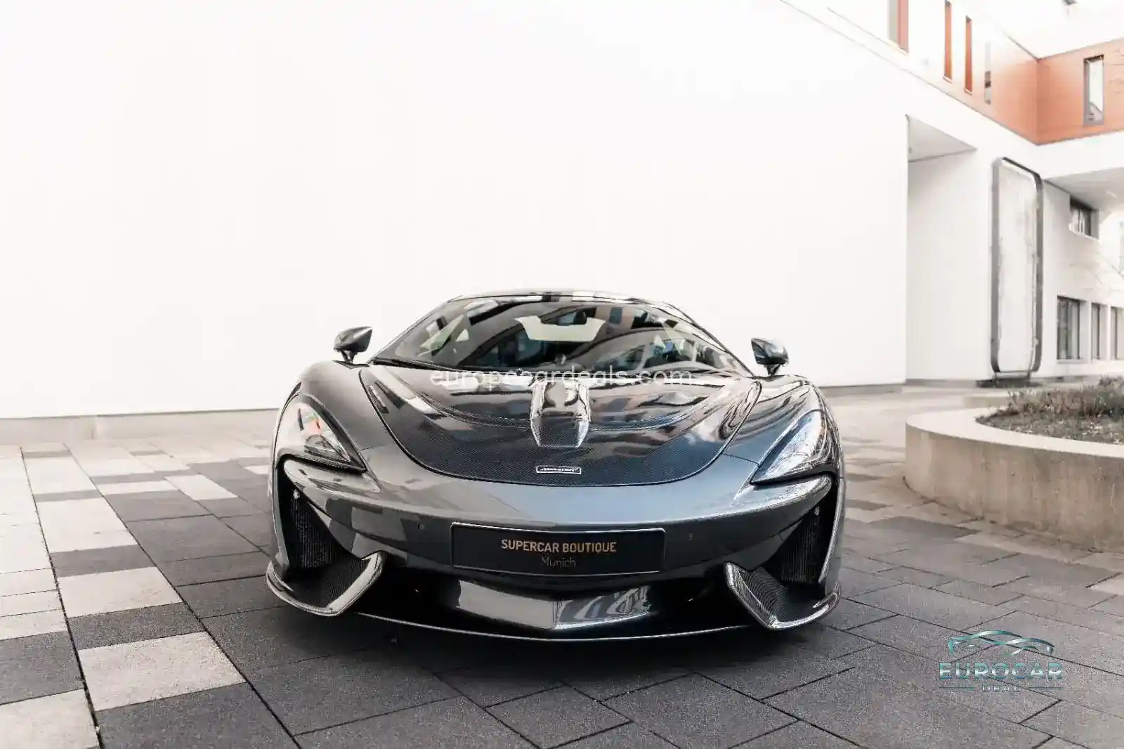 McLaren 570S