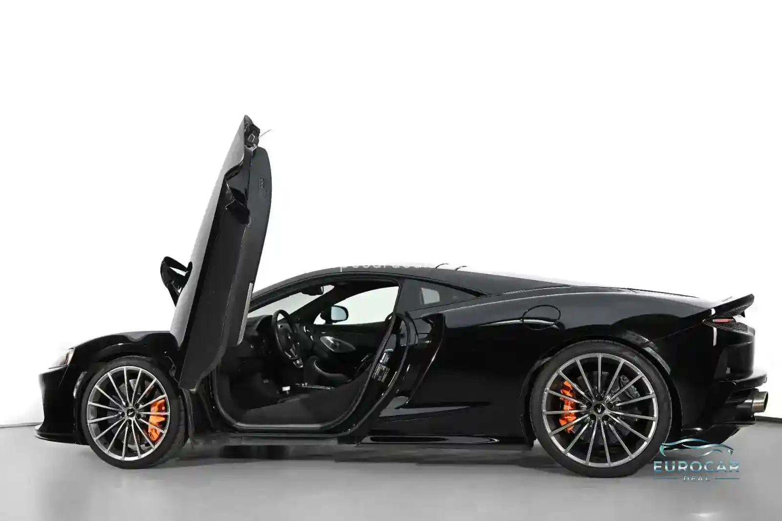 McLaren GT