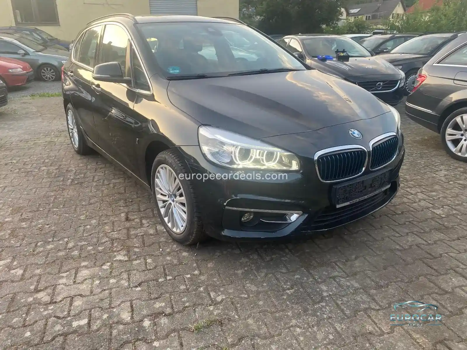BMW 225