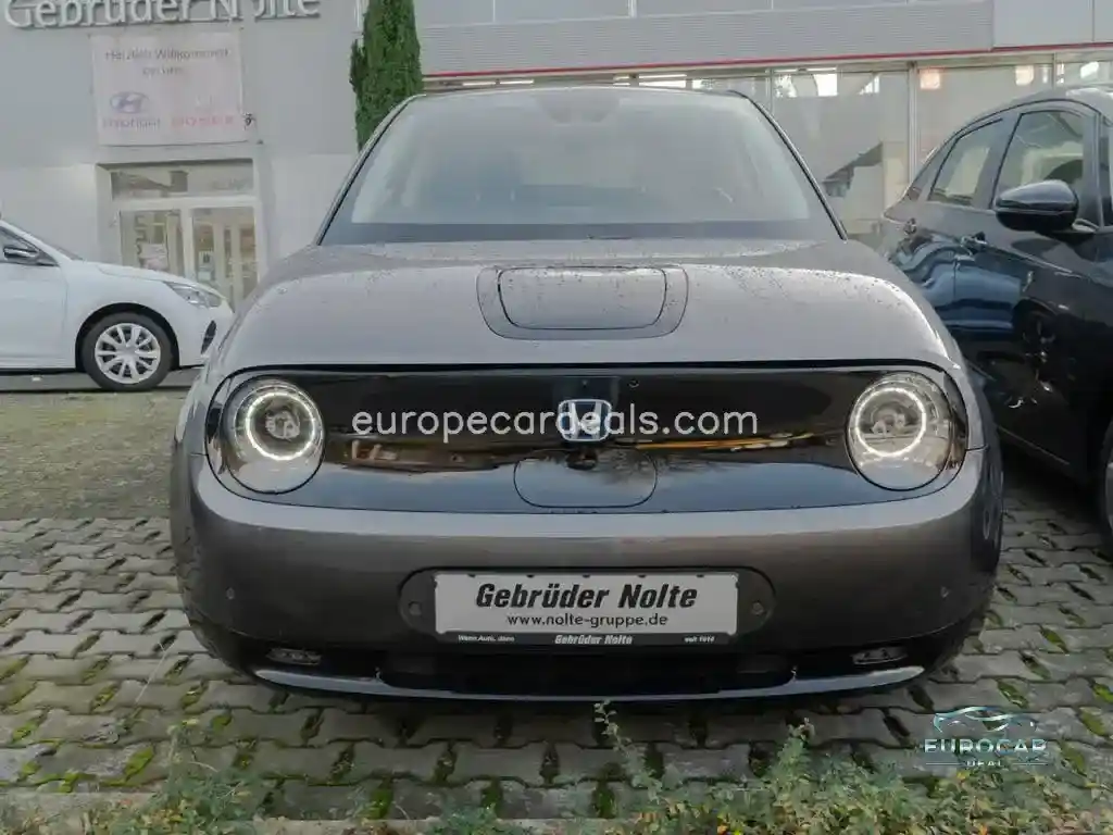 Honda e