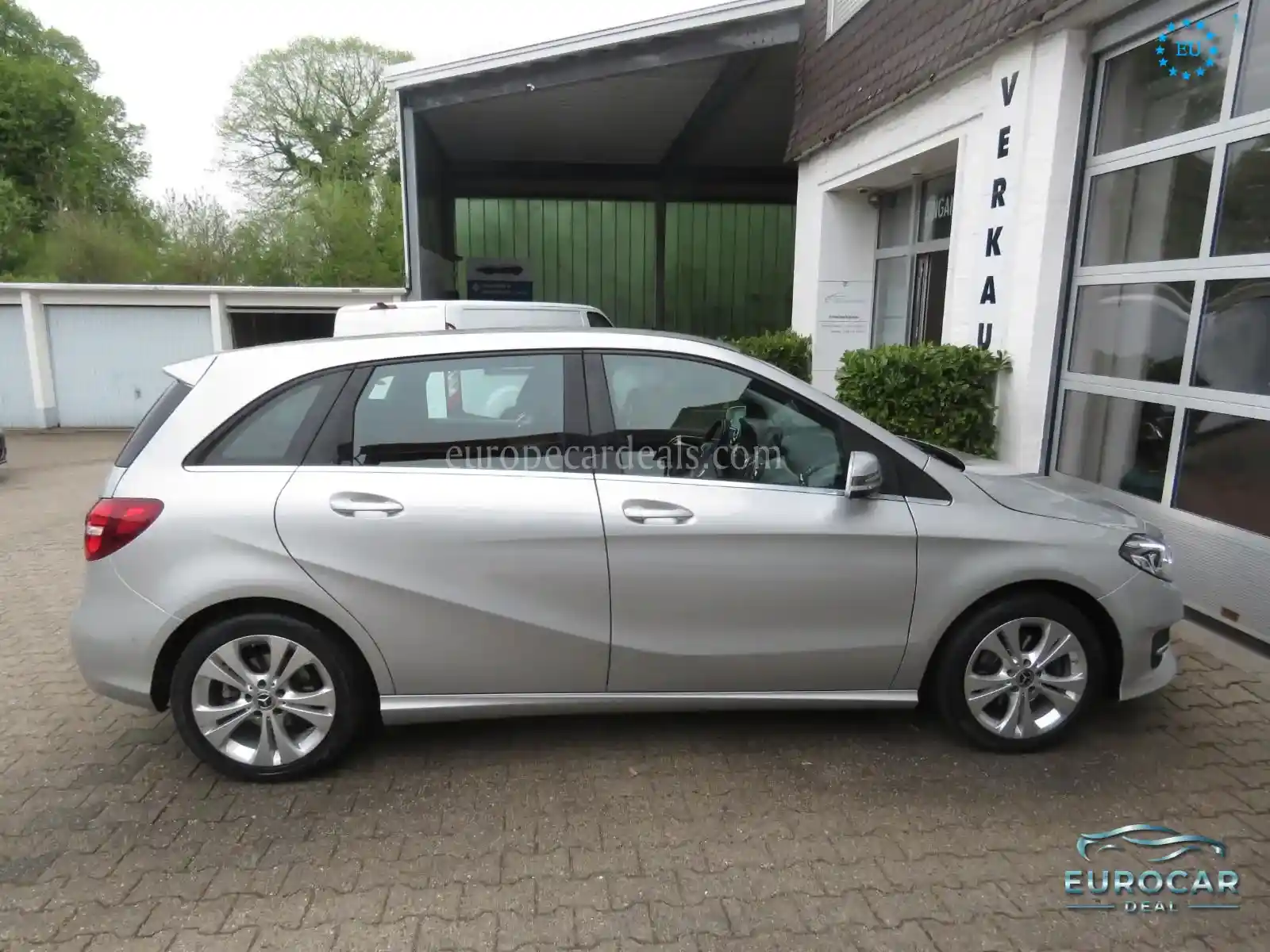 Mercedes-Benz B 200