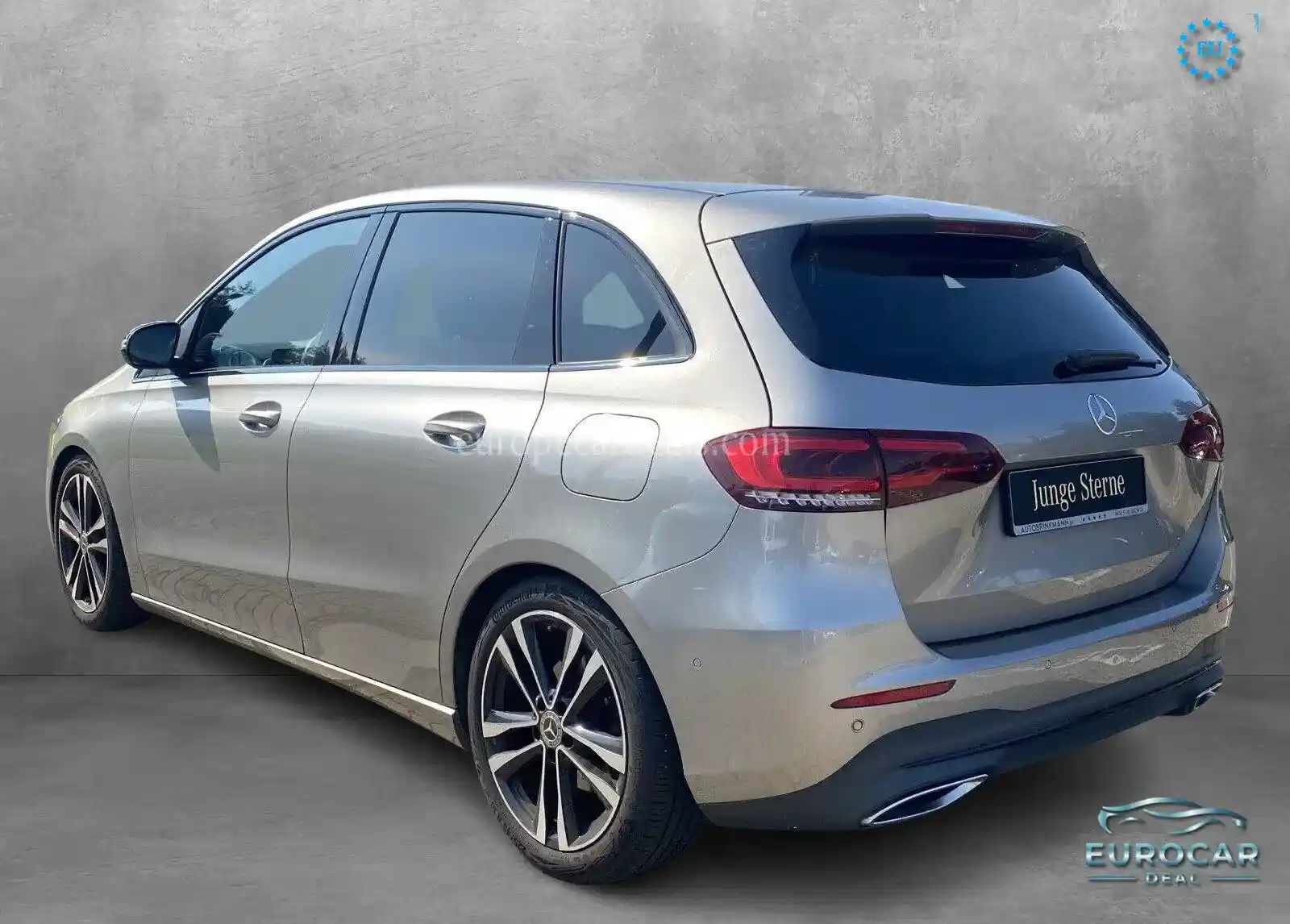 Mercedes-Benz B 220