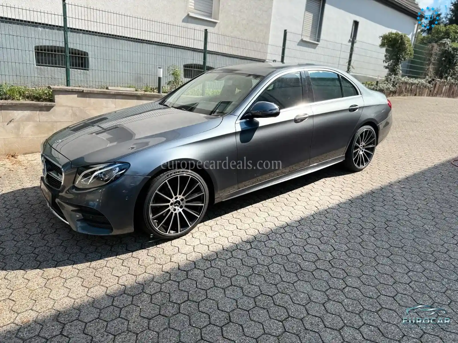 Mercedes-Benz E 200