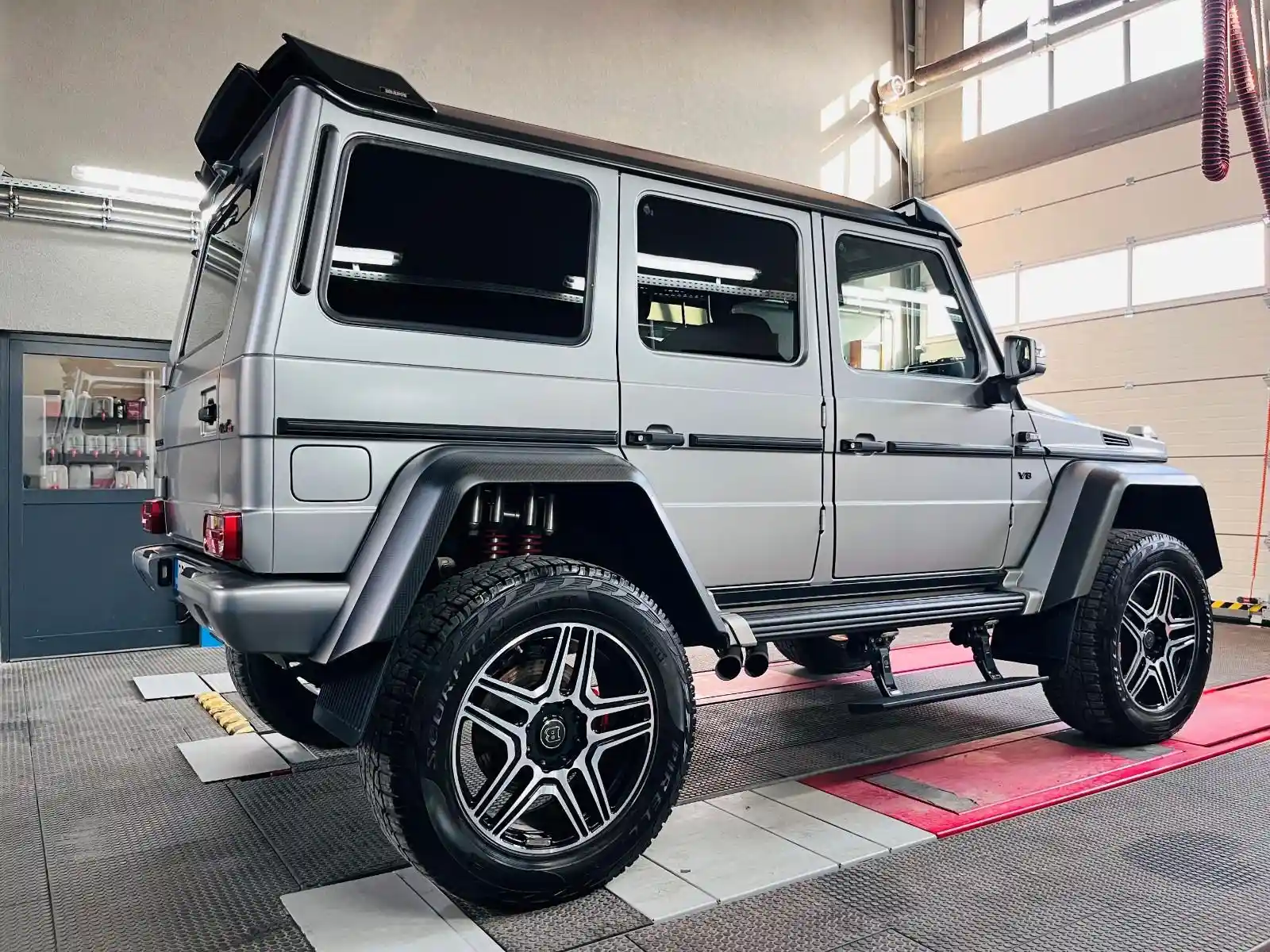 Mercedes-Benz G 500