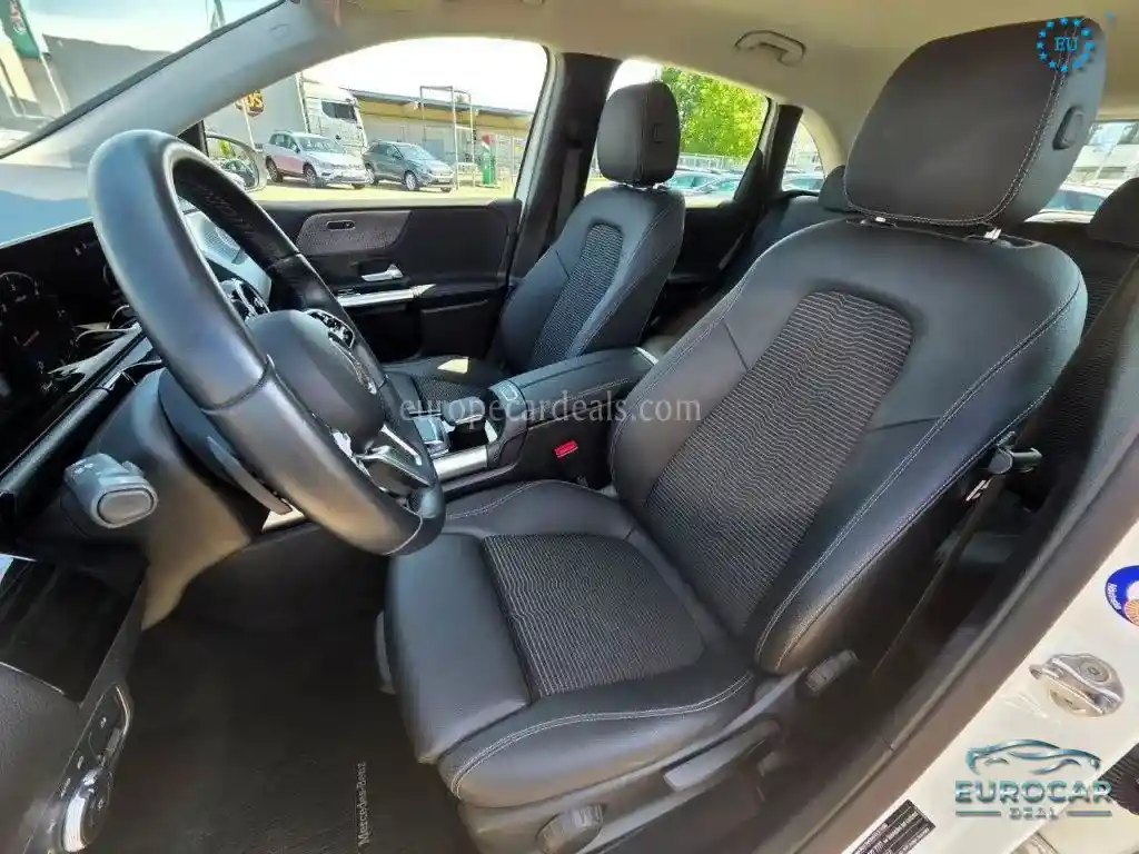 Mercedes-Benz B 200