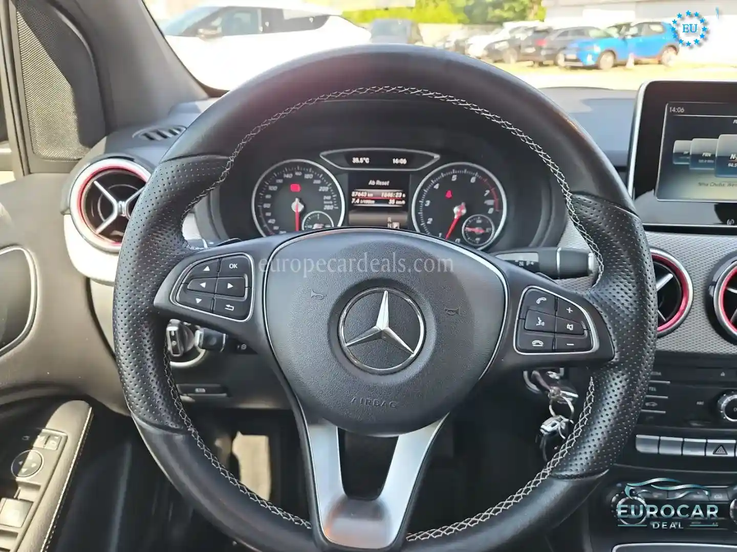 Mercedes-Benz B 180