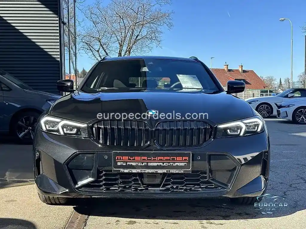 BMW 330
