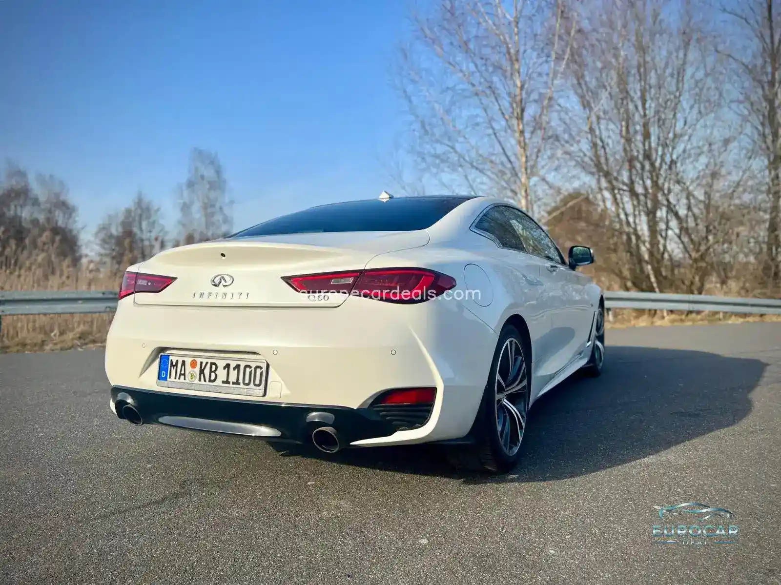 Infiniti Q60