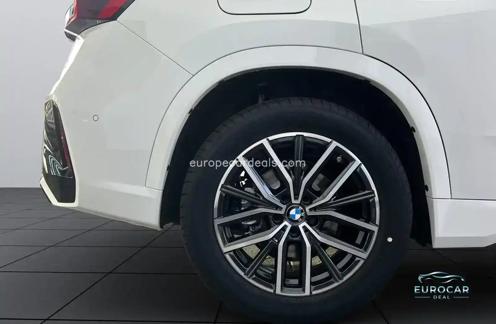 BMW iX1