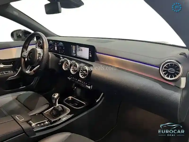 Mercedes-Benz CLA 200 Shooting Brake