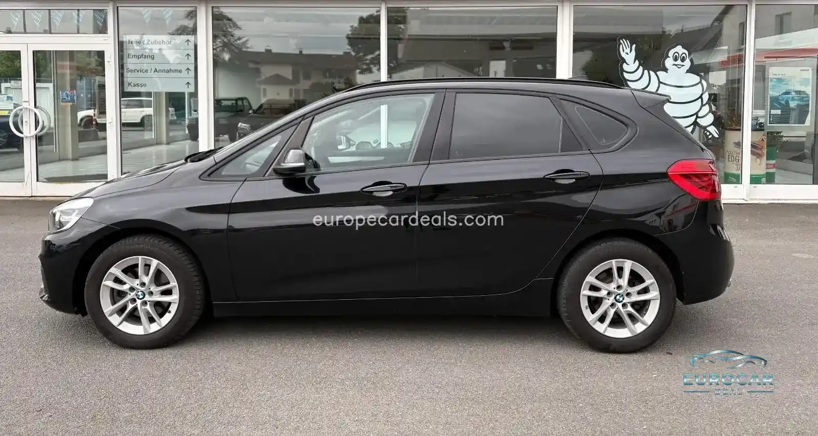 BMW 216