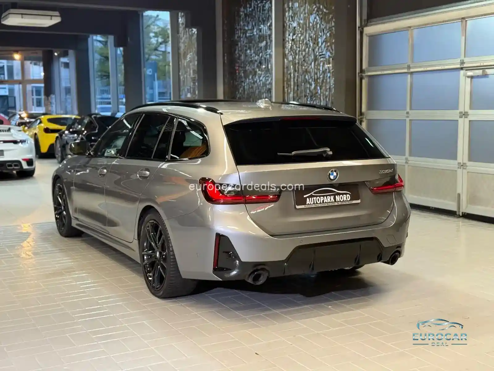 BMW 330