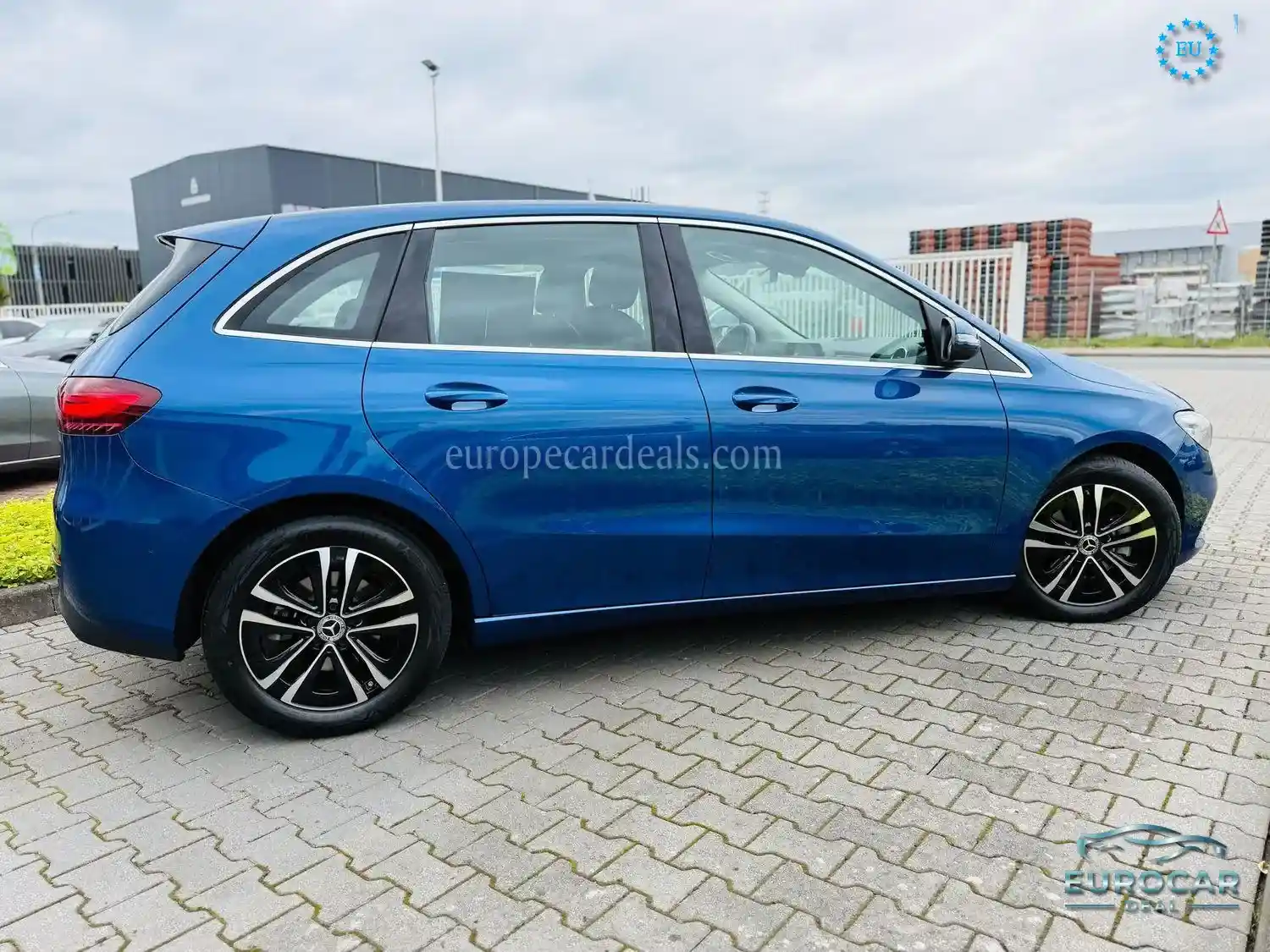 Mercedes-Benz B 200