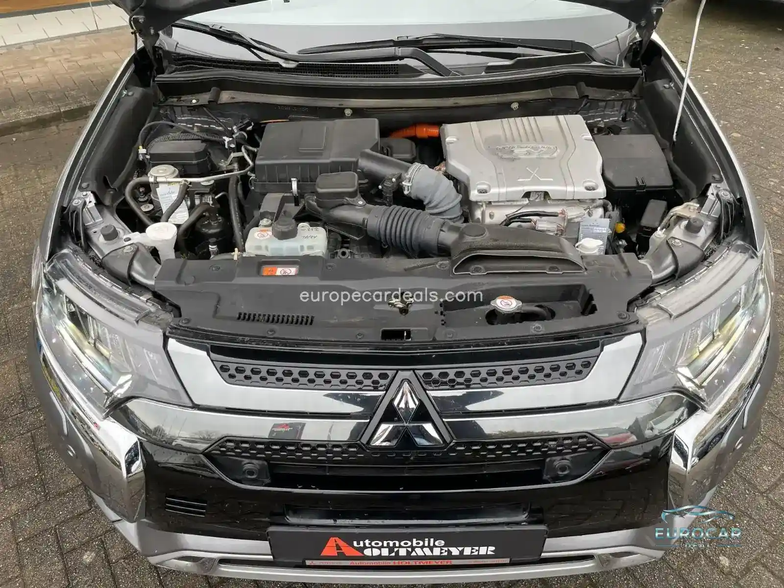 Mitsubishi Plug-in Hybrid Outlander