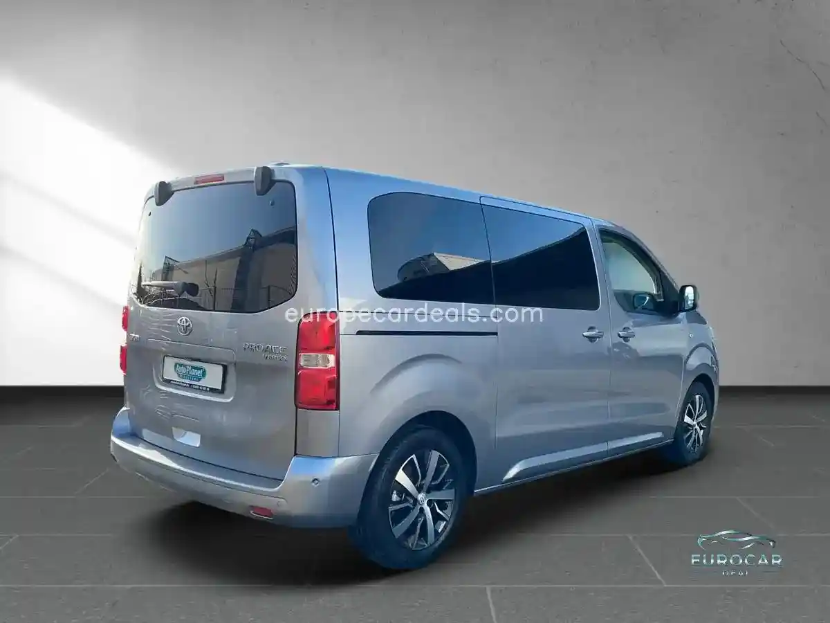 Toyota Proace (Verso)