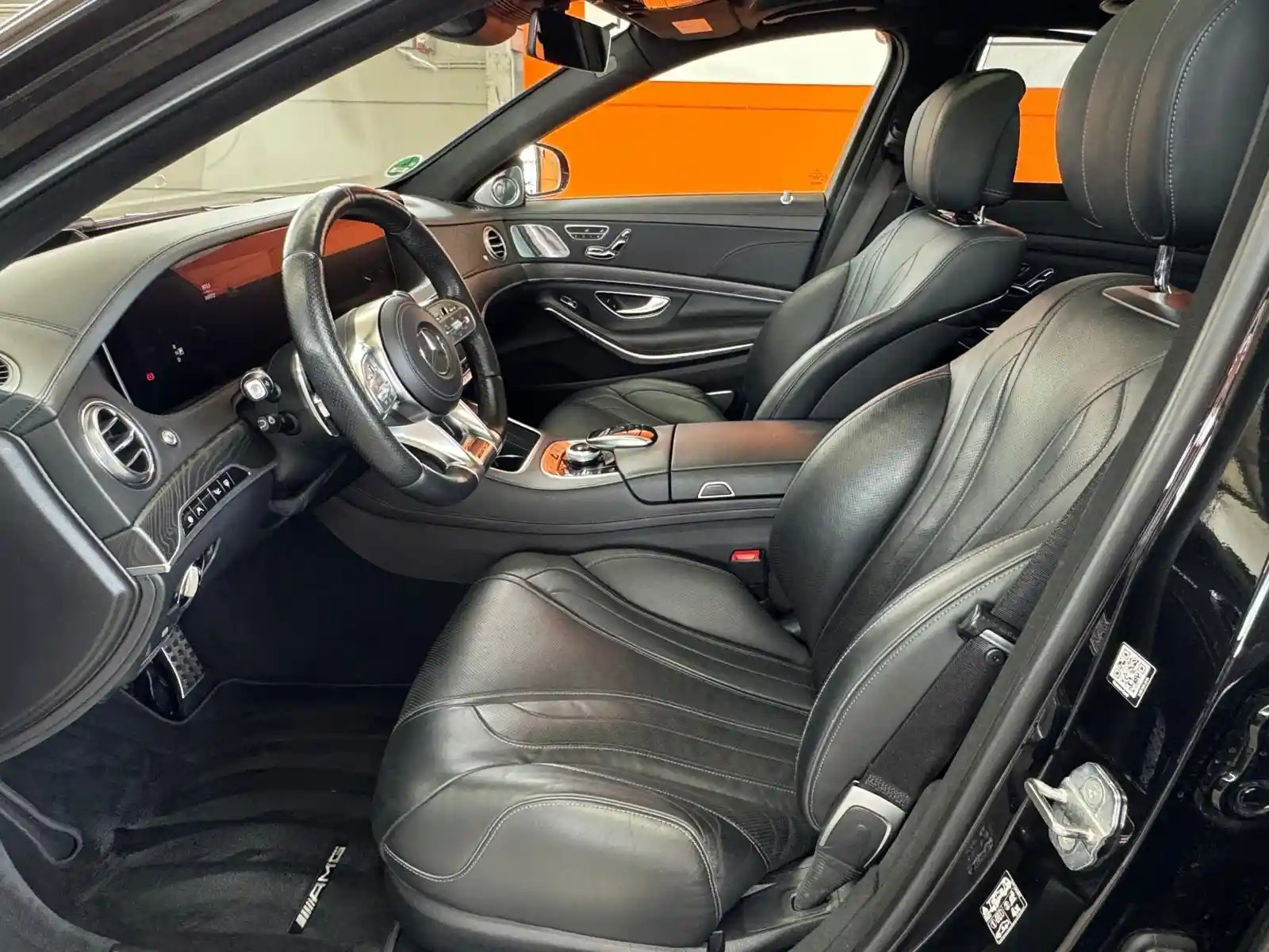 Mercedes-Benz S 560