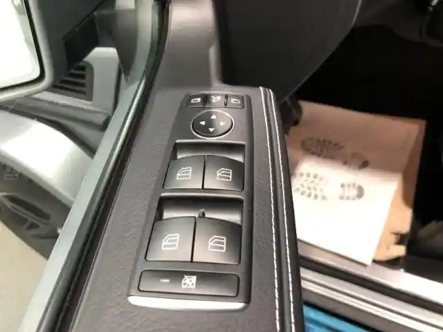 Mercedes-Benz G 500