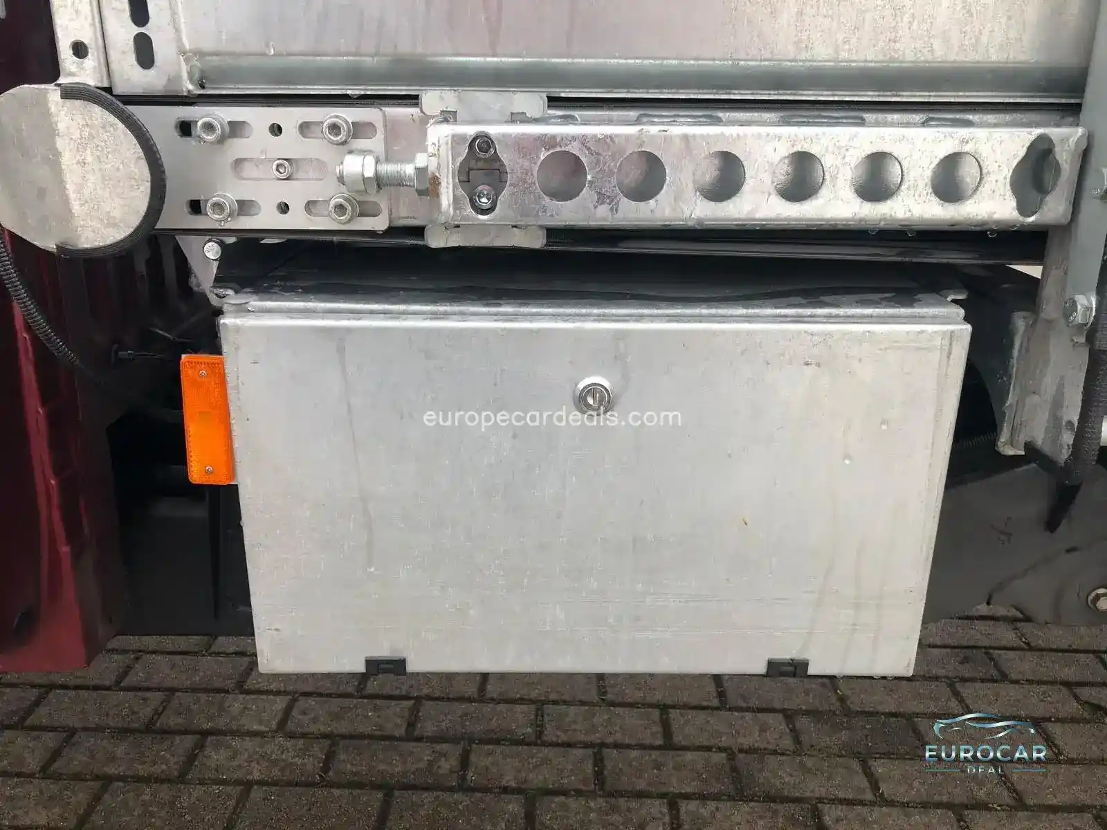 Single Cab4x4 L BIG MAX L2 Gurtbandaufbau