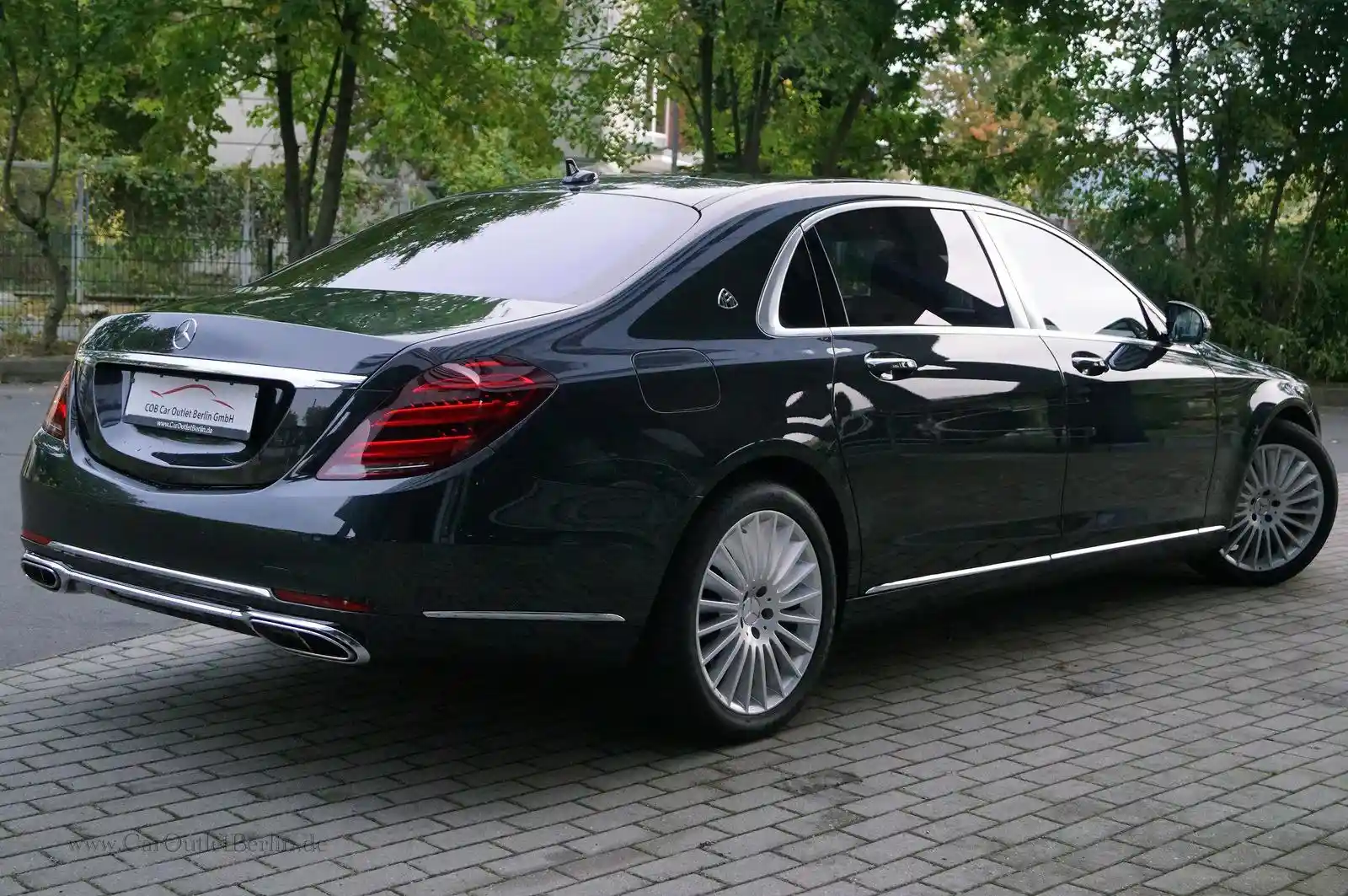 Mercedes-Benz S 560